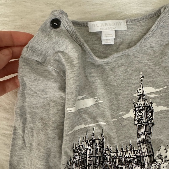 Burberry Baby Long Sleeve T-shirt With London ‘Big Ben’ Print 18M - Picture 8 of 8